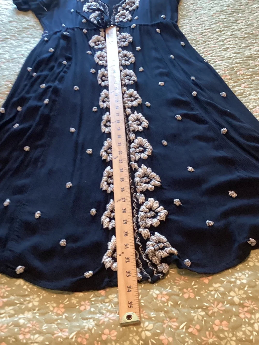 Free People Maxi Dress with White Floral Embroidery and V-Neck M - Picture 7 of 9